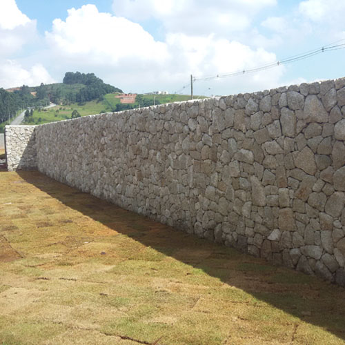 Muro com pedra moledo rústica – Ponte Pedras